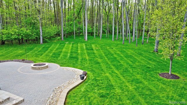 5370 Greenview Drive, Independence Charter Township, MI 48348