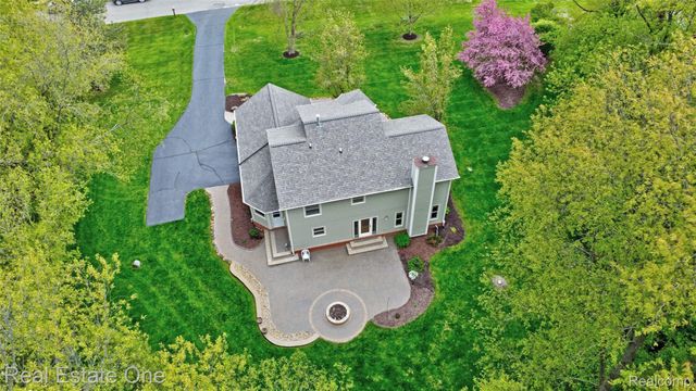 5370 Greenview Drive, Independence Charter Township, MI 48348