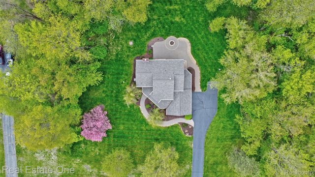 5370 Greenview Drive, Independence Charter Township, MI 48348