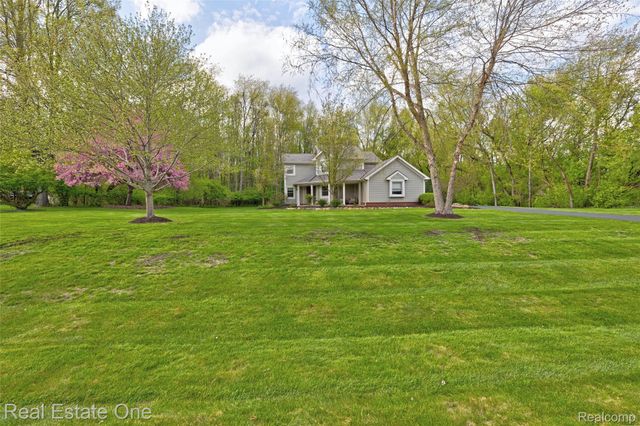 5370 Greenview Drive, Independence Charter Township, MI 48348