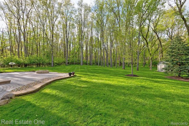 5370 Greenview Drive, Independence Charter Township, MI 48348