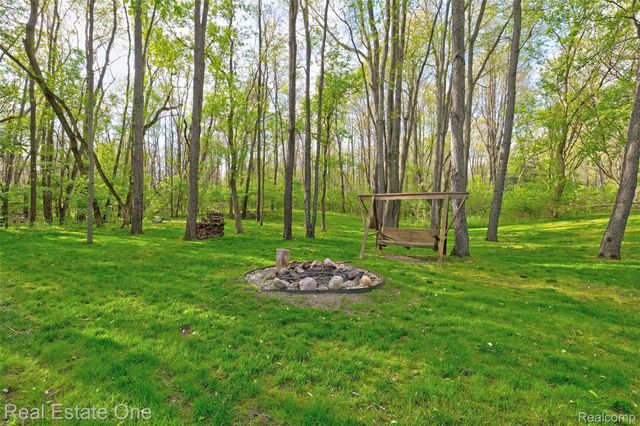 5370 Greenview Drive, Independence Charter Township, MI 48348