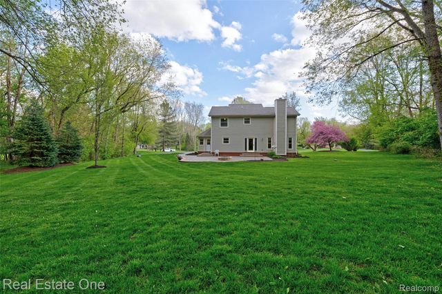 5370 Greenview Drive, Independence Charter Township, MI 48348