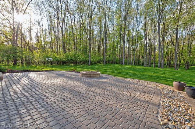 5370 Greenview Drive, Independence Charter Township, MI 48348