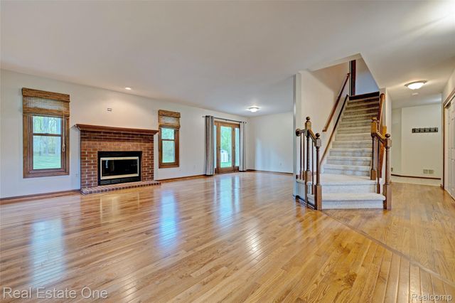 5370 Greenview Drive, Independence Charter Township, MI 48348