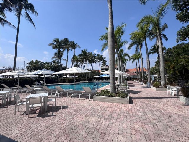 3610 Yacht Club Drive 1002, Aventura, FL 33180