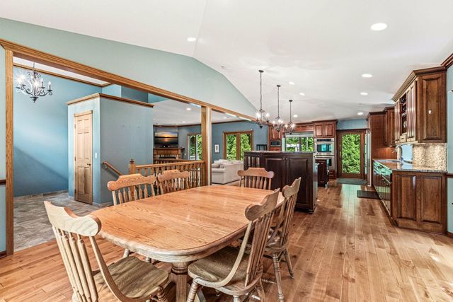 400 Creek Side Drive SE, Saint Michael, MN 55376