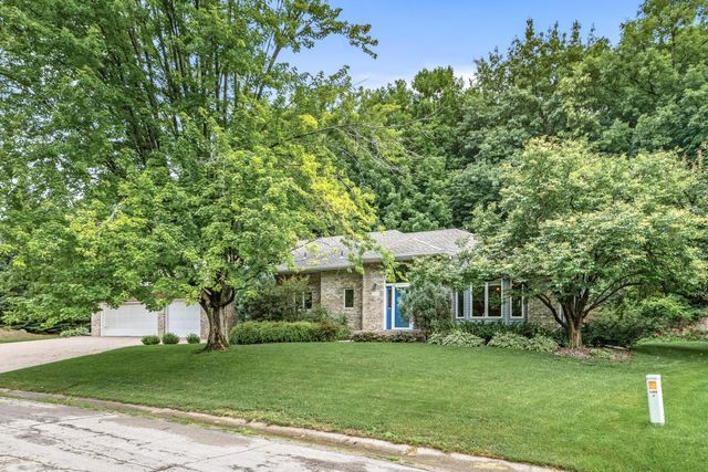 400 Creek Side Drive SE, Saint Michael, MN 55376