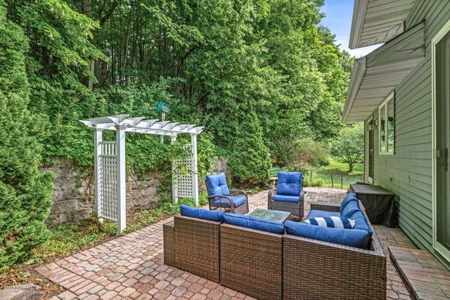 400 Creek Side Drive SE, Saint Michael, MN 55376