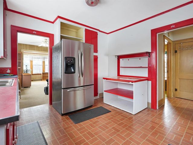 234 S JEFFERSON STREET, Waterford, WI 53185