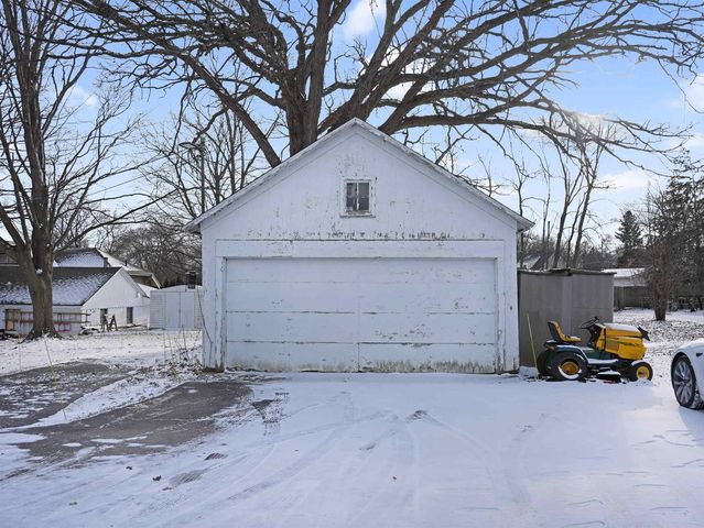 234 S JEFFERSON STREET, Waterford, WI 53185