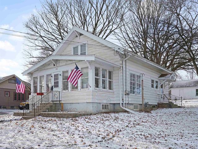 234 S JEFFERSON STREET, Waterford, WI 53185