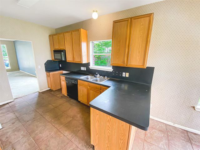 1815 Teal Run Place Drive, Fresno, TX 77545