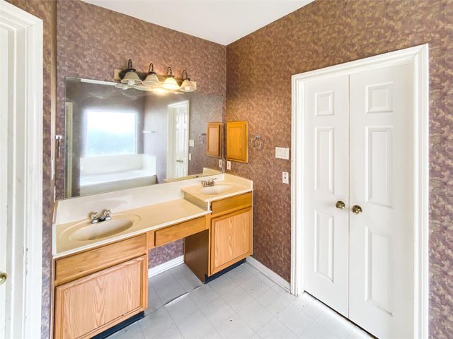 1815 Teal Run Place Drive, Fresno, TX 77545