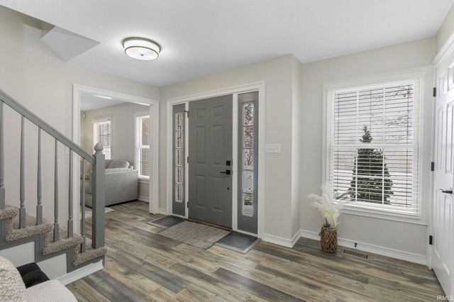 51254 Hickory Road, Granger, IN 46530