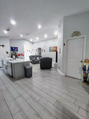 1009 FORT SMITH BOULEVARD, Deltona, FL 32725