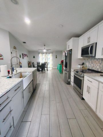 1009 FORT SMITH BOULEVARD, Deltona, FL 32725