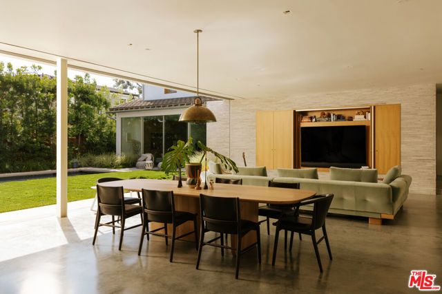 3062 Queensbury Drive, Los Angeles, CA 90064