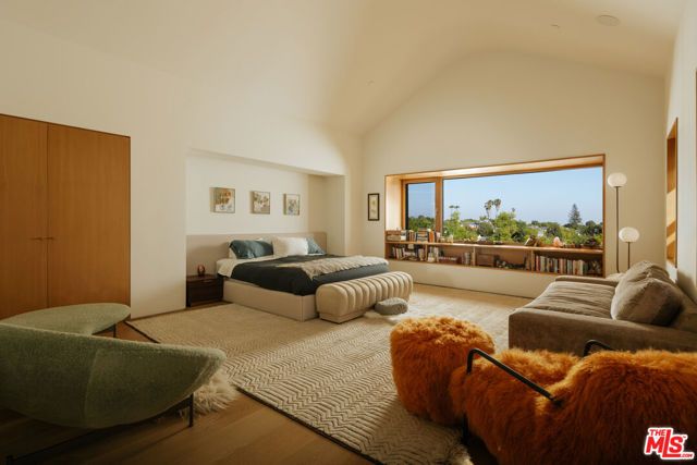 3062 Queensbury Drive, Los Angeles, CA 90064