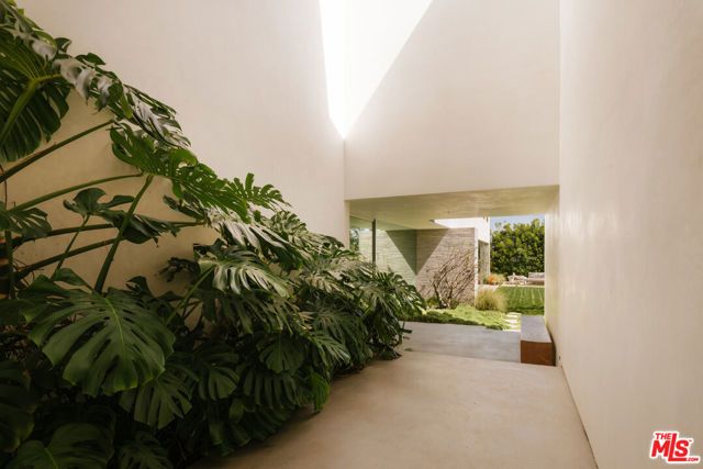 3062 Queensbury Drive, Los Angeles, CA 90064