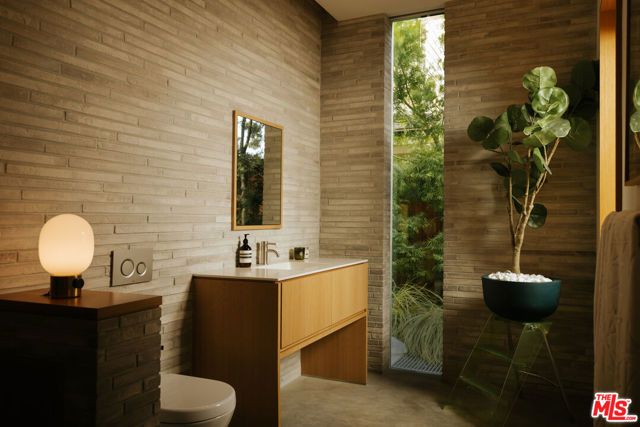 3062 Queensbury Drive, Los Angeles, CA 90064