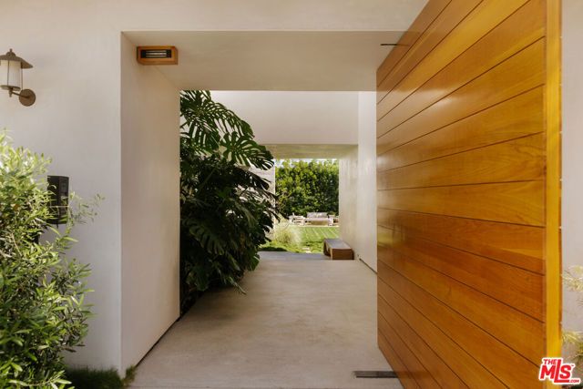 3062 Queensbury Drive, Los Angeles, CA 90064
