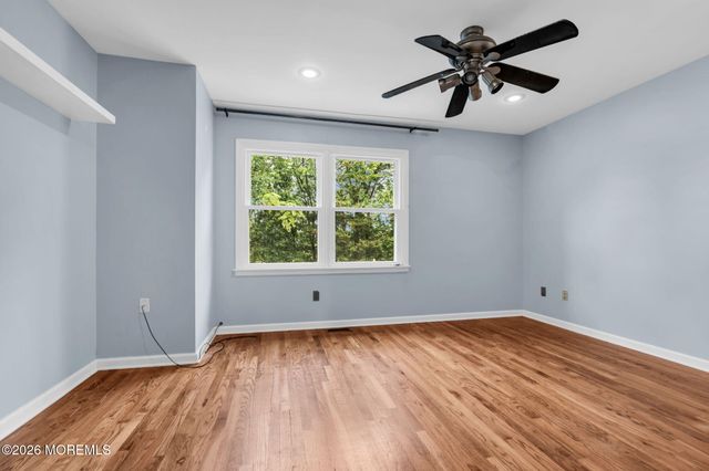 9 Gull Way, Keyport, NJ 07735