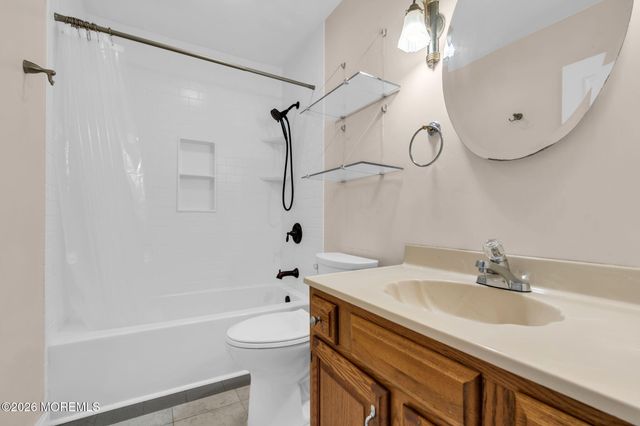 9 Gull Way, Keyport, NJ 07735