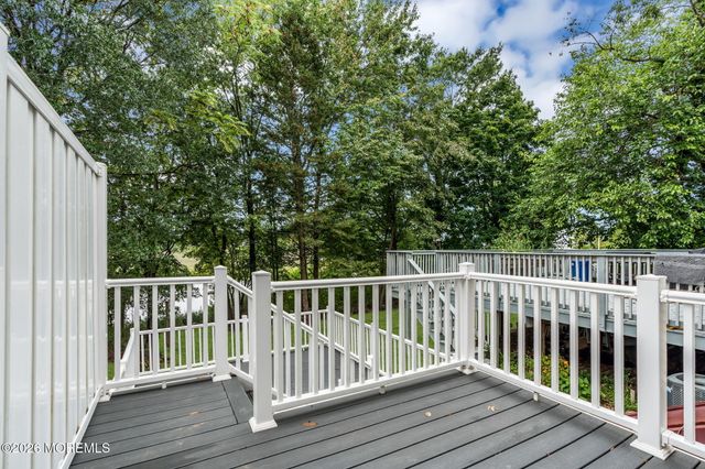 9 Gull Way, Keyport, NJ 07735