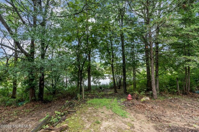 9 Gull Way, Keyport, NJ 07735