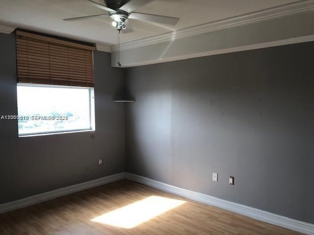 1 Glen Royal Pkwy 807, Miami, FL 33125