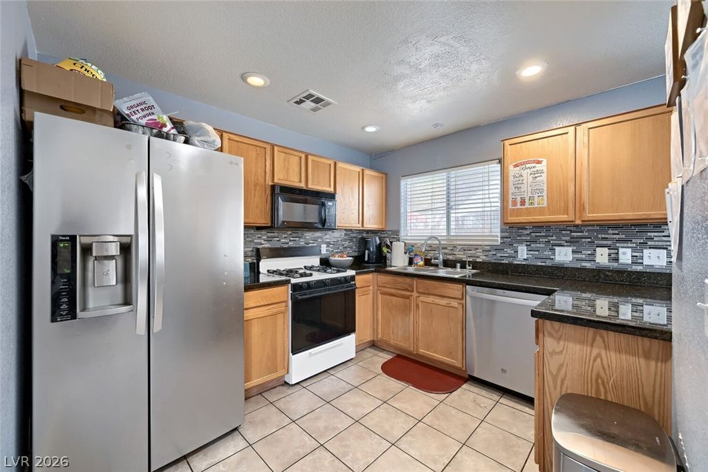 3368 Dragon Fly Street, North Las Vegas, NV 89032 — photo 2
