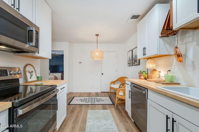 3511 E BASELINE Road 1103, Phoenix, AZ 85042