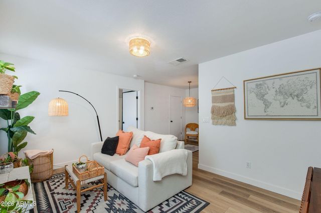 3511 E BASELINE Road 1103, Phoenix, AZ 85042