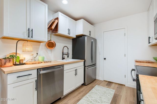 3511 E BASELINE Road 1103, Phoenix, AZ 85042