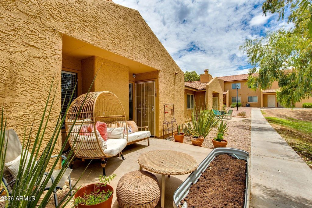 3511 E BASELINE Road 1103, Phoenix, AZ 85042