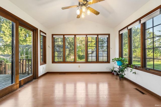 13741 Creston Hills Drive, Mishawaka, IN 46544