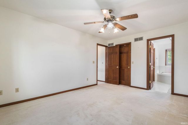 13741 Creston Hills Drive, Mishawaka, IN 46544