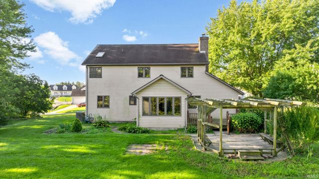 13741 Creston Hills Drive, Mishawaka, IN 46544