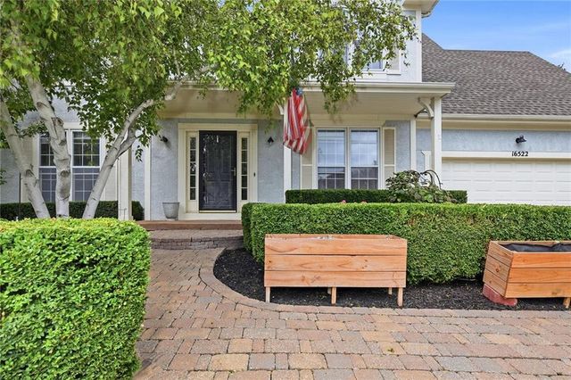 16522 W 81st Street, Lenexa, KS 66219