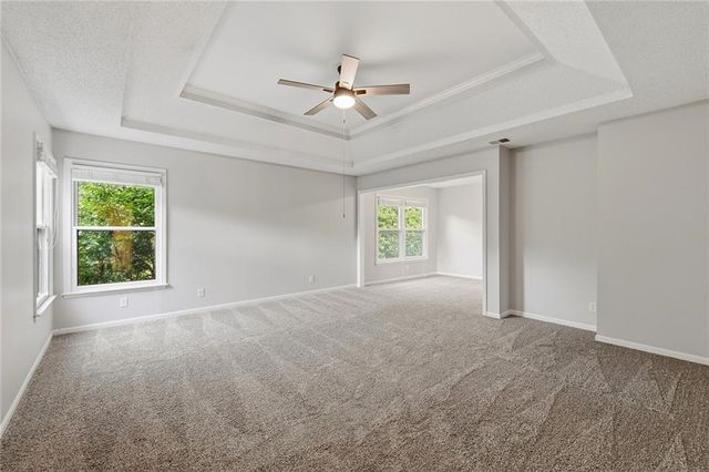 16522 W 81st Street, Lenexa, KS 66219