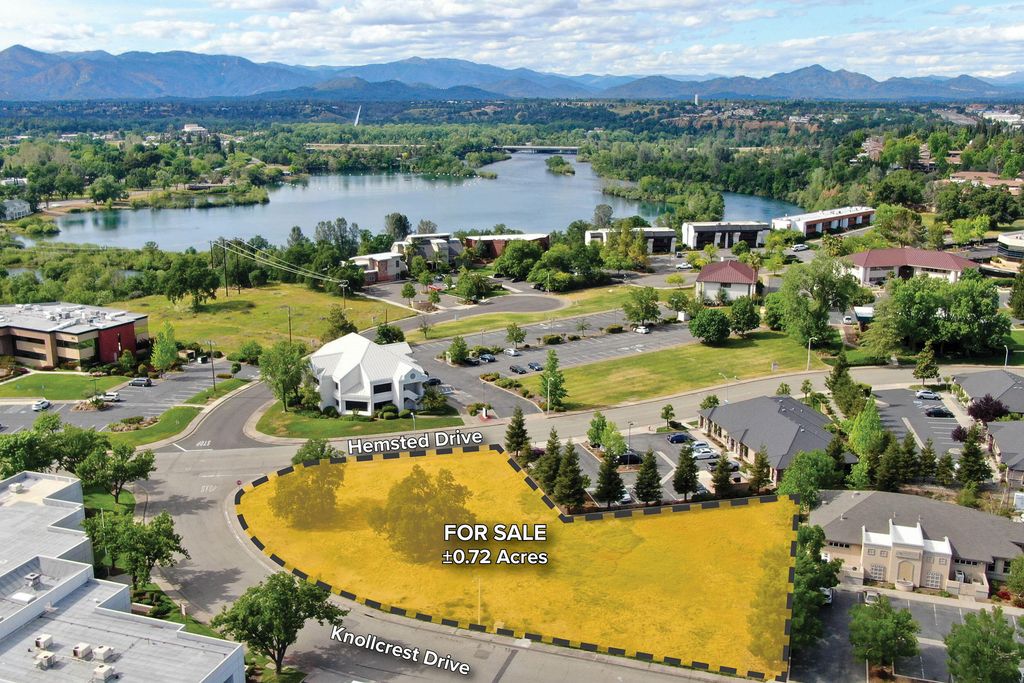 407 Hemsted Drive, Redding, CA 96002