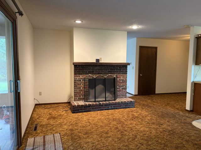 405 Vinton Avenue, Eldora, IA 50627