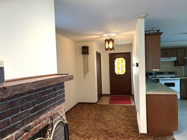 405 Vinton Avenue, Eldora, IA 50627