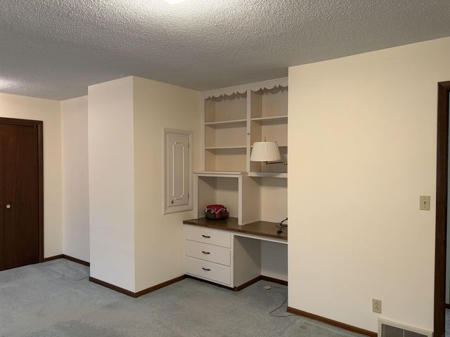 405 Vinton Avenue, Eldora, IA 50627