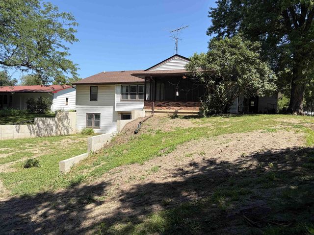 405 Vinton Avenue, Eldora, IA 50627