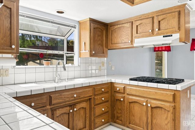 22005 Tiny Court, Tehachapi, CA 93561