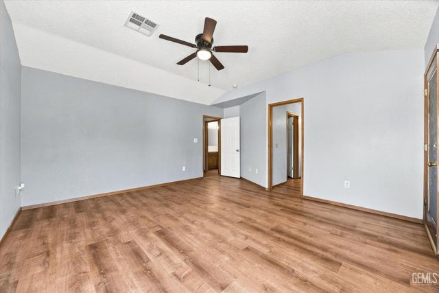 22005 Tiny Court, Tehachapi, CA 93561