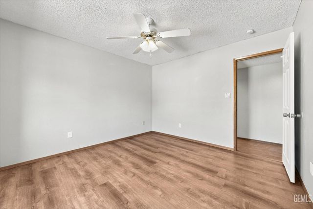 22005 Tiny Court, Tehachapi, CA 93561