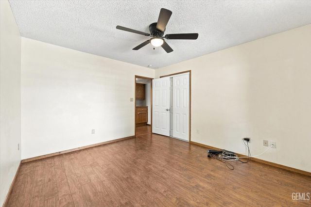 22005 Tiny Court, Tehachapi, CA 93561